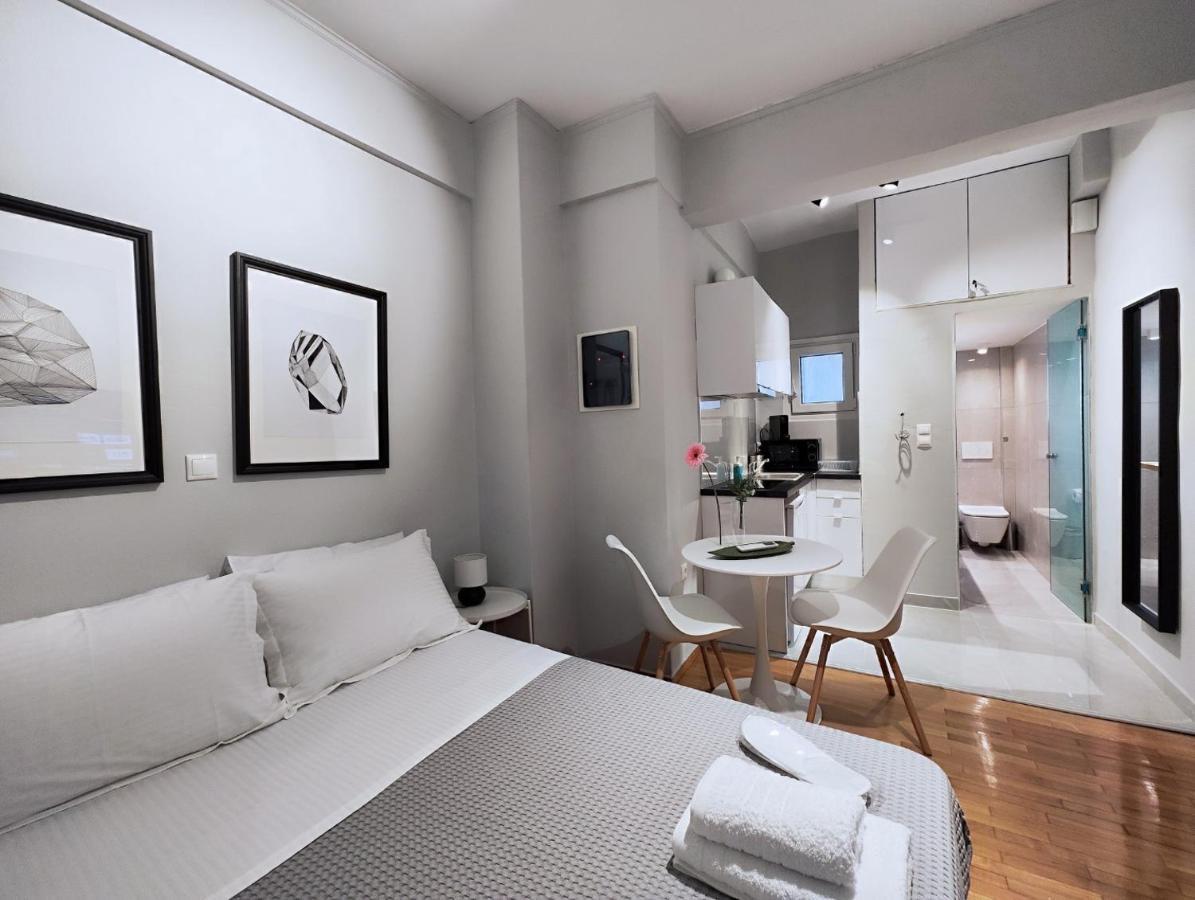 Zea Apartments Piraeus Exterior photo